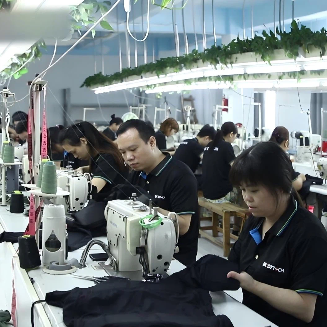 300+ Skilled Worker(1) 300+ Skilled Worker(1)